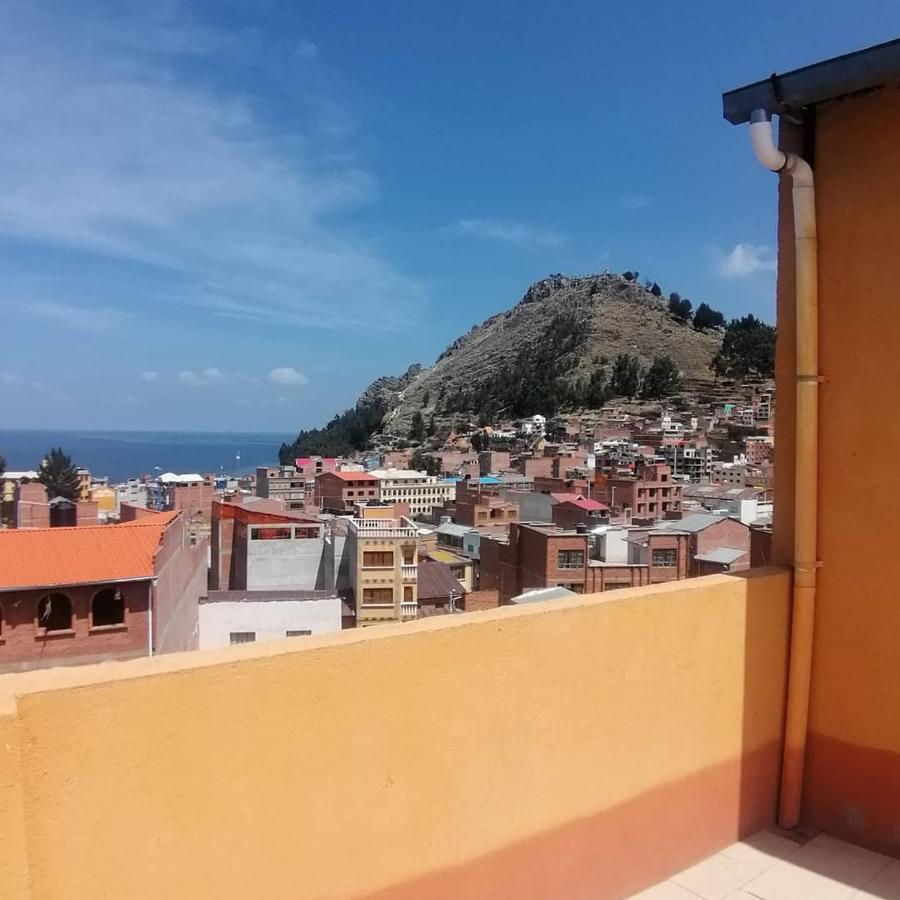 Hostal Puerto Alegre Copacabana  Buitenkant foto